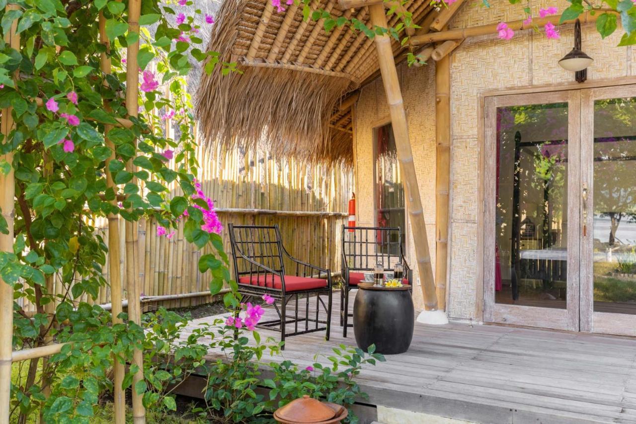Amahelia Luxury Resort & Restaurant - Gili Asahan Exterior photo